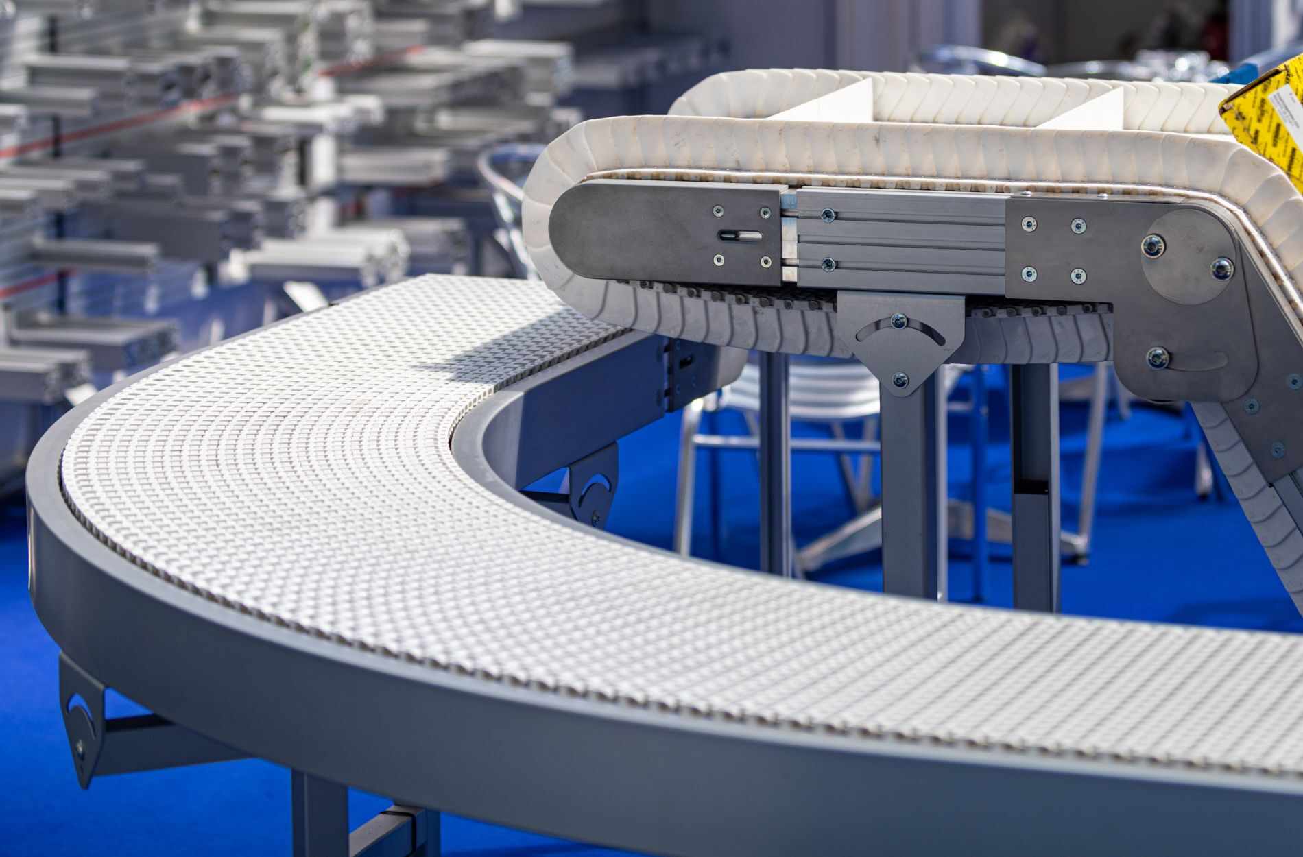 Modern Conveyor Belt Safety Features: Innovations for a Safer Workplace