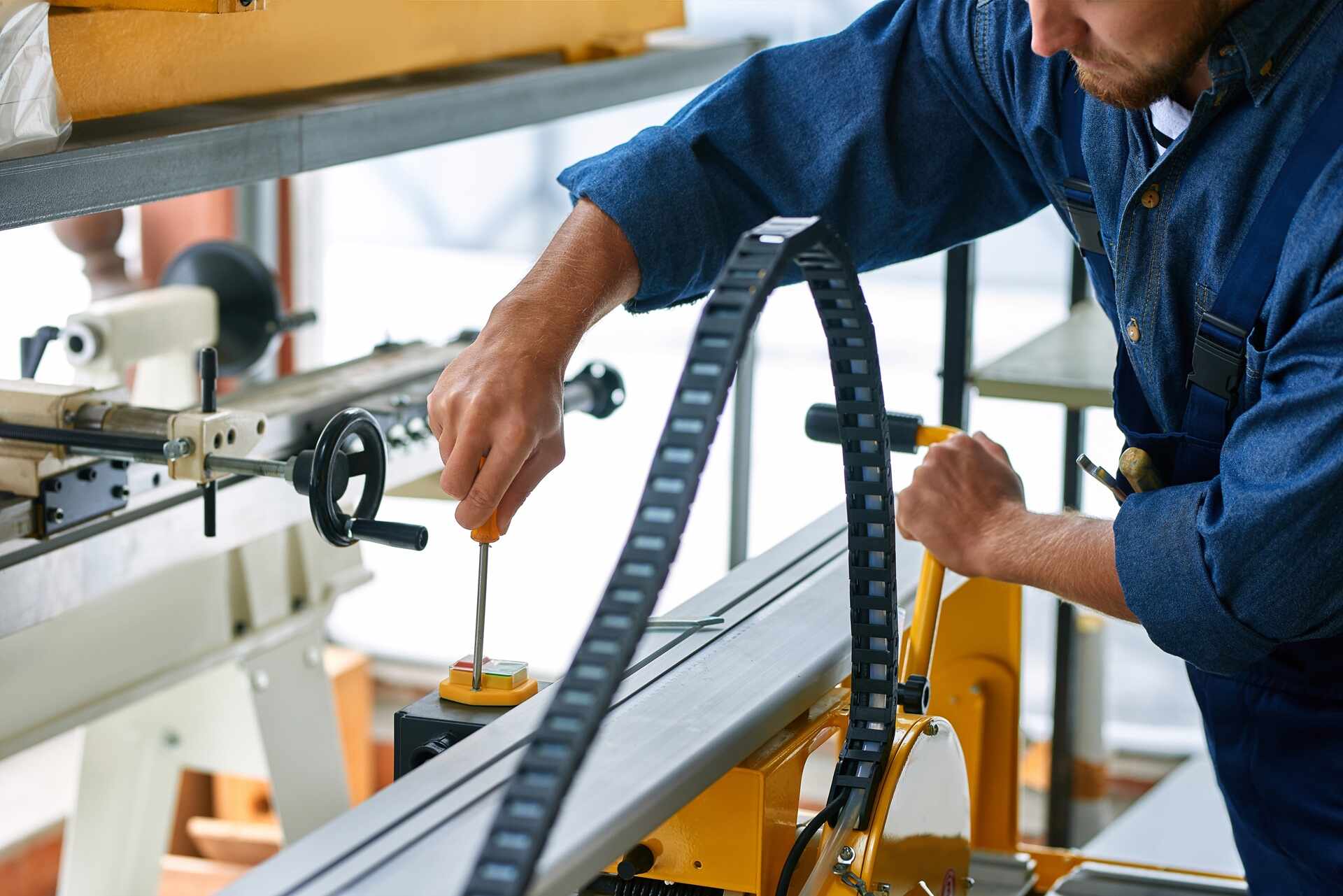Conveyor Belt Troubleshooting: Common Issues and Solutions for Operational Efficiency