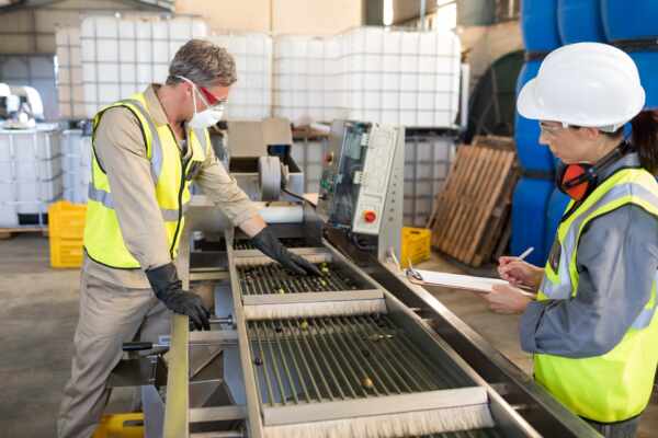 Optimising Food Manufacturing Production Lines: Stainless Steel Conveyor Belts